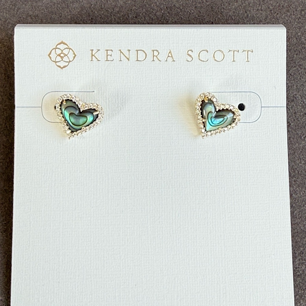 Kendra Scott Ari Heart Glitz Stud Earrings in Gold with Abalone